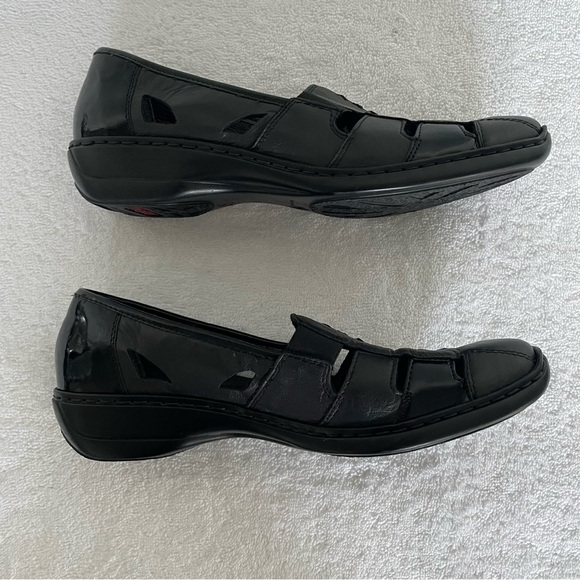 Rieker Women's Black Cutout Loafers Size 9 US/ EU 41 - Picture 6 of 12